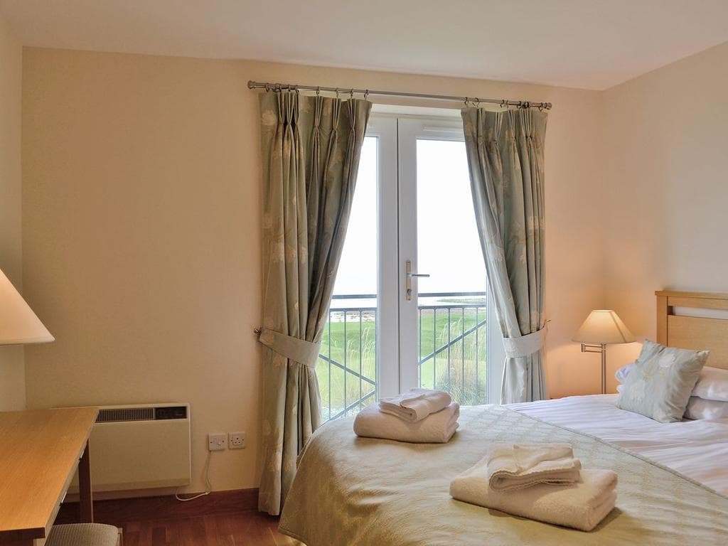 Links Apartment UK5128